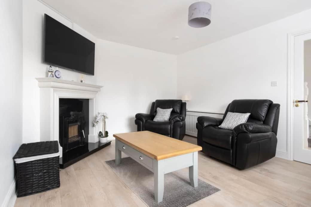 Modern Newly Refurbished House 10 Minute Walk From Lahinch 빌라 외부 사진